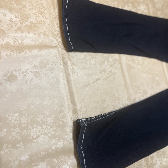 Daytrip Blue Straight Jeans with Classic Indigo Wash Virgo - Picture 14 of 16